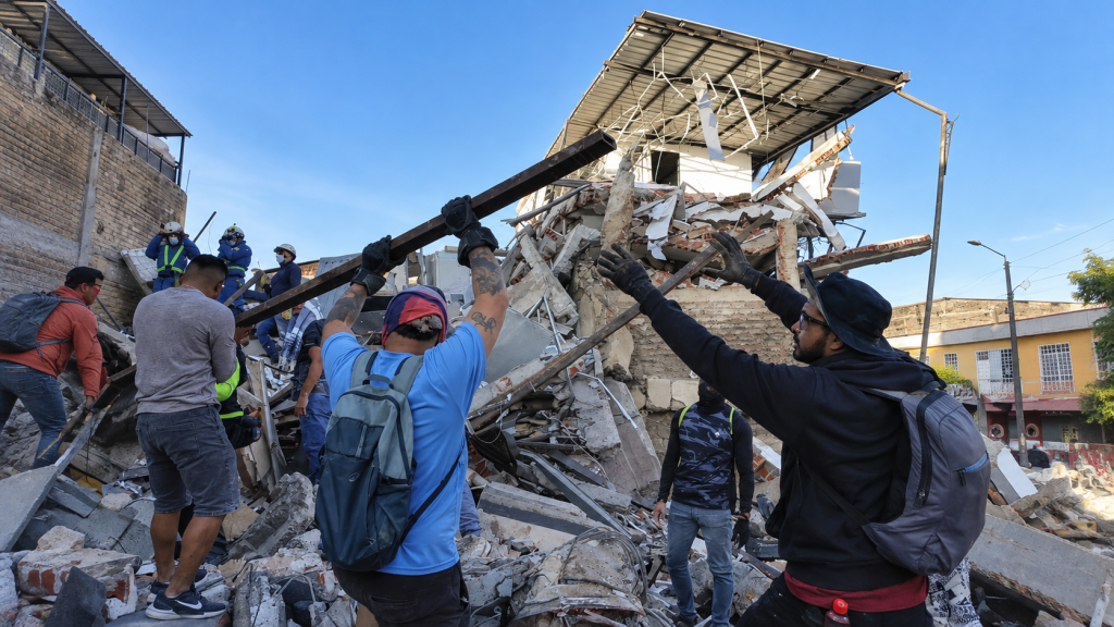 Panama Earthquake: 7.7-Magnitude Tremor Damages Buildings as Aftershocks Continue